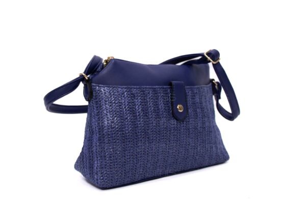 Sac bandoulière moyenne taille " Herbosa " effet paille - Bleu foncé – Image 2