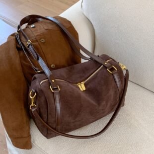 Sac fourre-tout en daim avec finition en cuir synthétique - Marron foncé