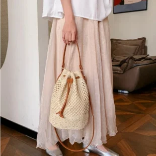 Sac bandoulière bourse en coton crocheté - Beige / Finitions marron