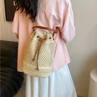 Alternative view of Sac bandoulière bourse en coton crocheté - Beige / Finitions marron