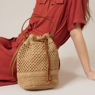 Sac bandoulière bourse en coton crocheté - Taupe / Finitions marron