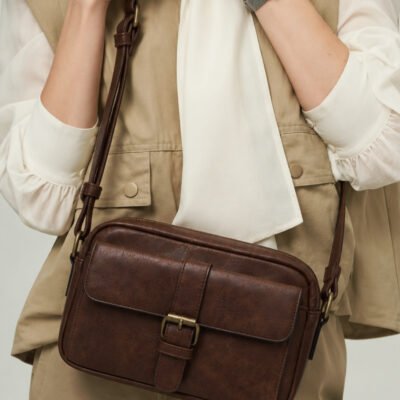 Alternative view of sac bandoulière à 3 compartiments vintage avec boucle